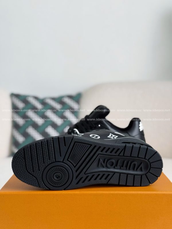 「#4639」LOUIS VUITTON TRAINER SNEAKERS - Image 5