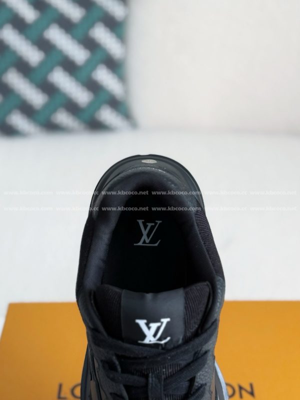 「#4640」LOUIS VUITTON 2025 Autumn And Winter Series Classic Leather Casual Shoes - Image 9