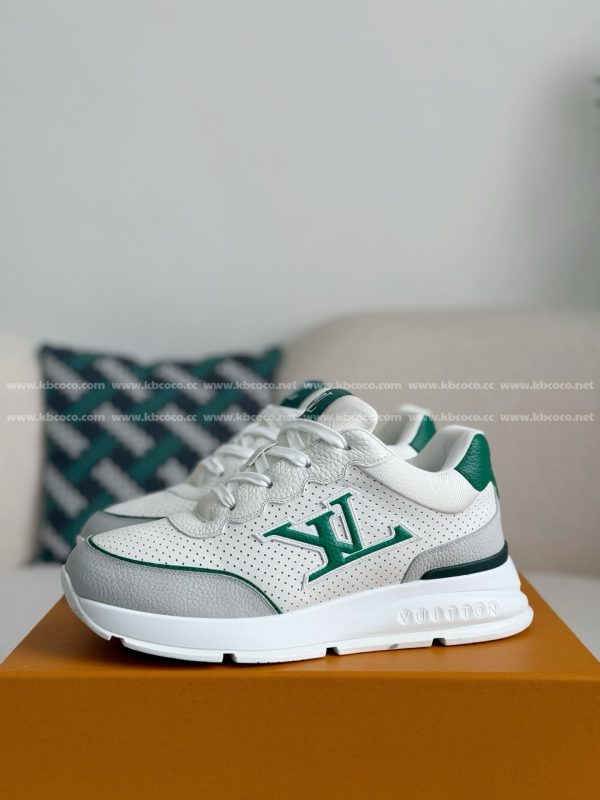 「#4642」LOUIS VUITTON 2025 Autumn And Winter Series Classic Leather Casual Shoes - Image 2