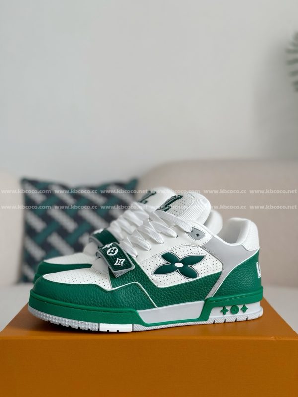 「#4668」LOUIS VUITTON TRAINER SNEAKERS - Image 2
