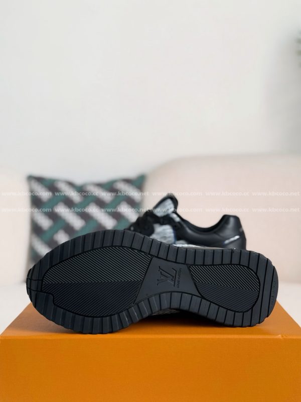 「#4670」LOUIS VUITTON RUN AWAY CASUAL SHOES - Image 5