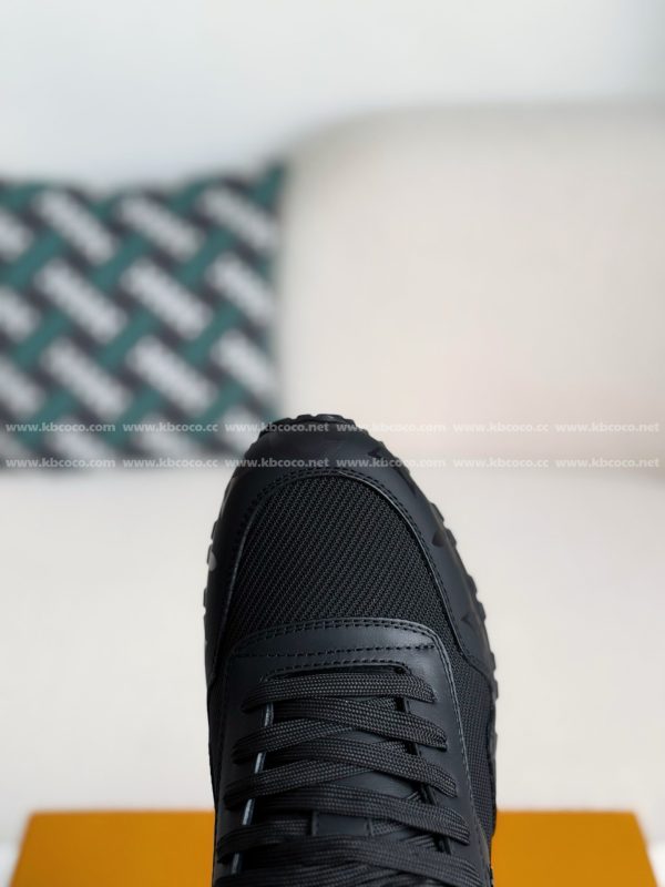 「#4677」LOUIS VUITTON RUN AWAY CASUAL SHOES - Image 8