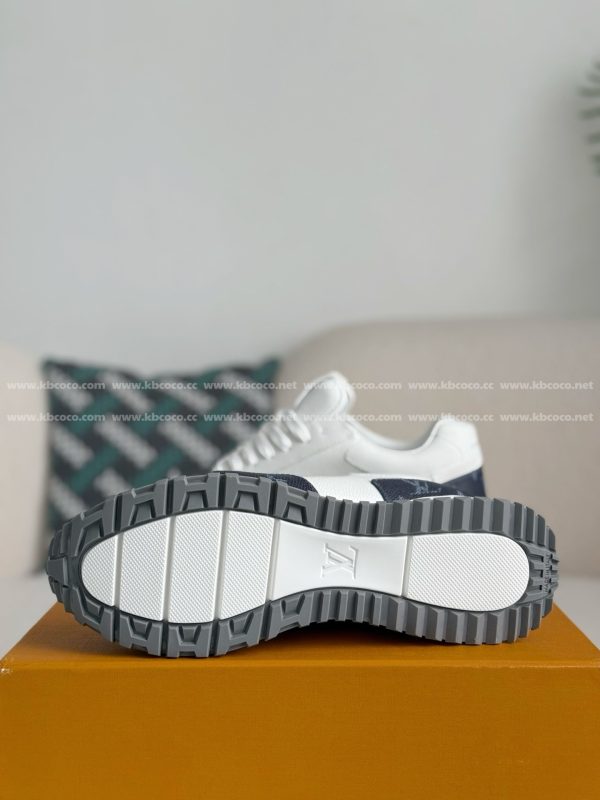 「#4679」LOUIS VUITTON RUN AWAY CASUAL SHOES - Image 5