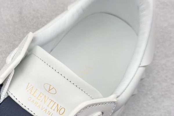 ¡¸#4818¡¹Valentino One Stud Sneakers - Image 8