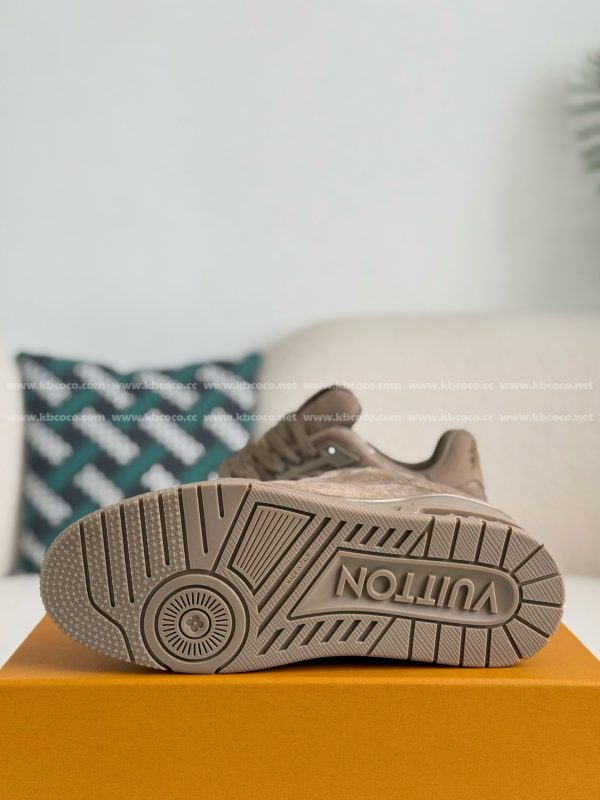 「#4873」LOUIS VUITTON TRAINER SNEAKERS - Image 5