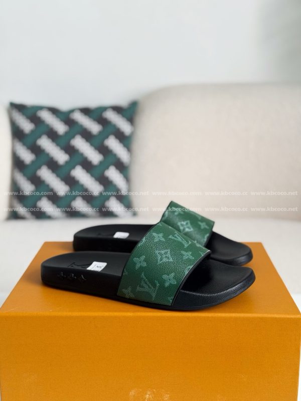 「#5121」LOUIS VUITTON SLIPPERS