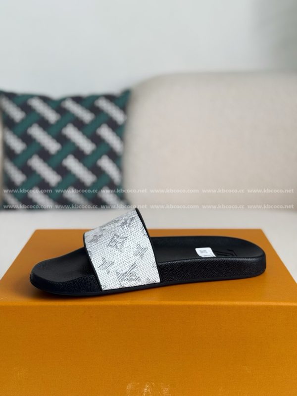 「#5122」LOUIS VUITTON SLIPPERS - Image 4