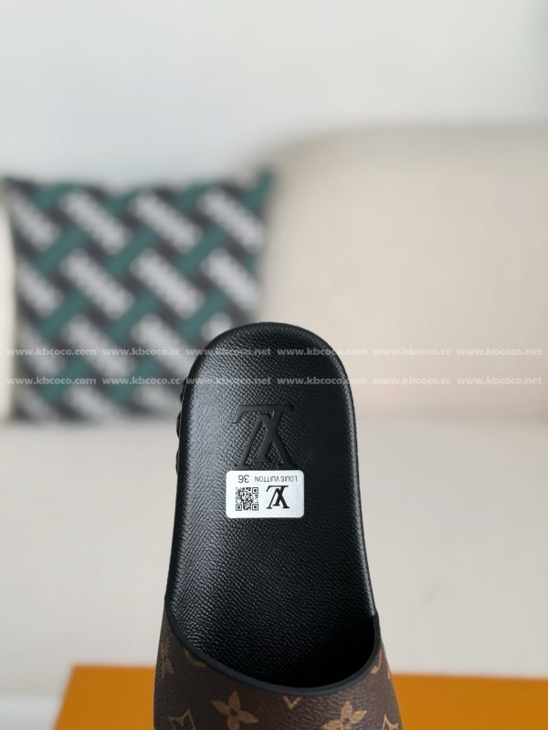 「#5125」LOUIS VUITTON SLIPPERS - Image 8