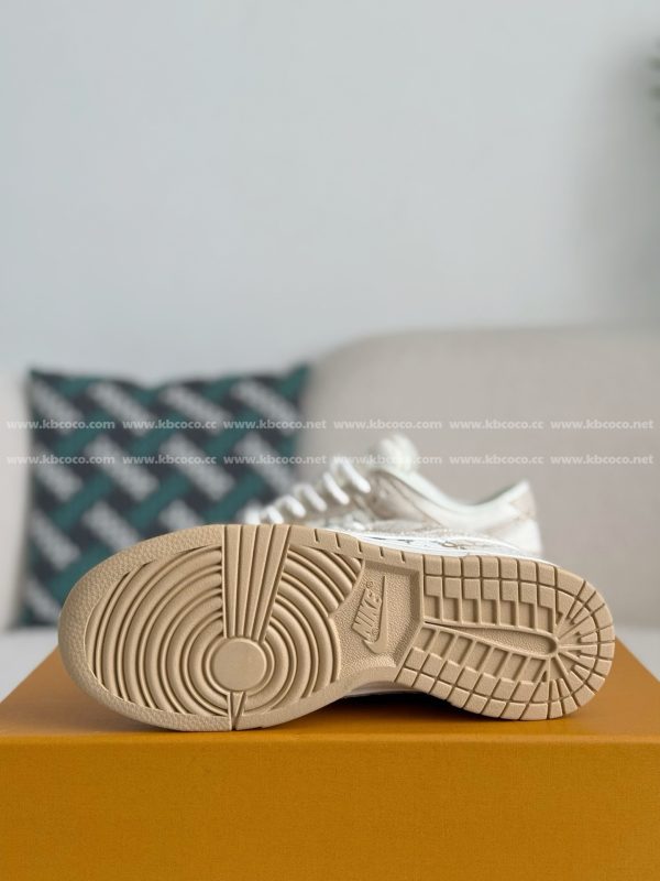 「#5200」LOUIS VUITTON x Nike Dunk Casual Sneakers - Image 5