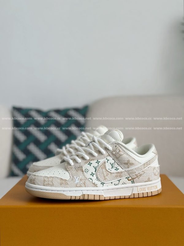 「#5200」LOUIS VUITTON x Nike Dunk Casual Sneakers - Image 2