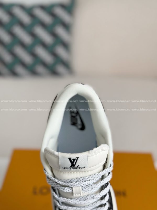 「#5201」LOUIS VUITTON x Nike Dunk Casual Sneakers - Image 8