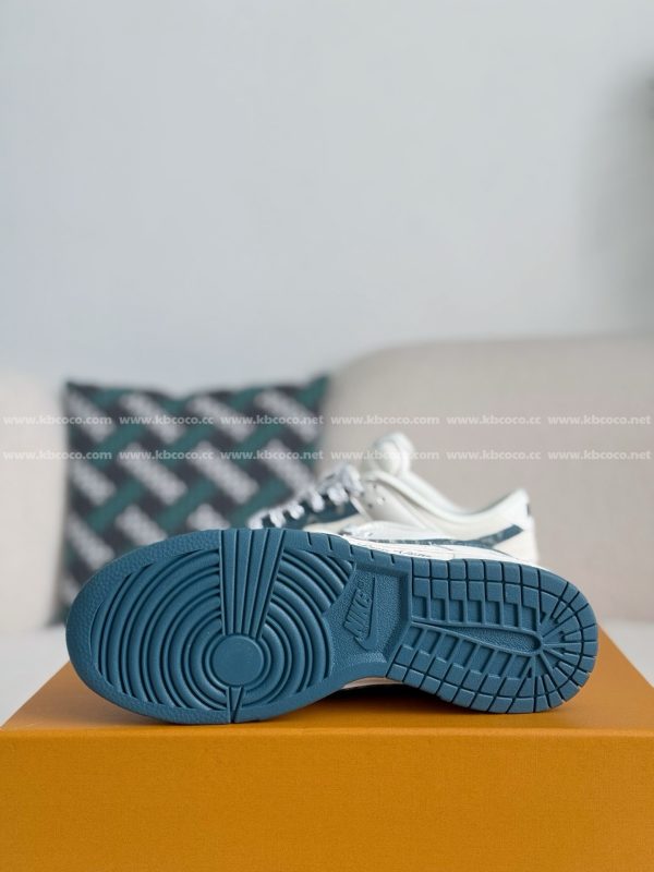 「#5202」LOUIS VUITTON x Nike Dunk Casual Sneakers - Image 5