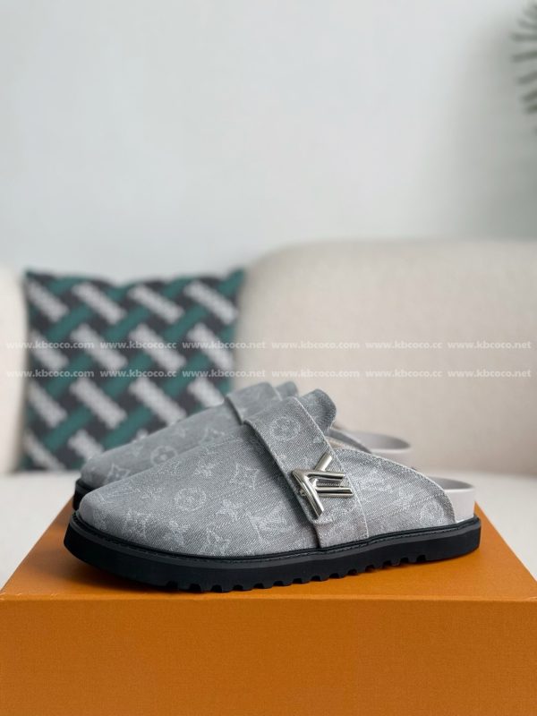 「#5225」LOUIS VUITTON SANDALS - Image 2