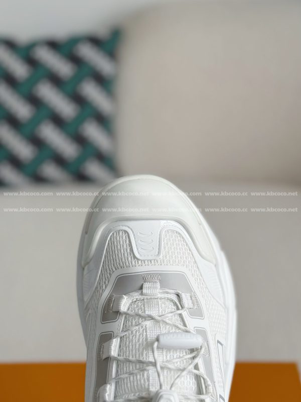 「#5226」LOUIS VUITTON RUNNER TATIC CASUAL SHOES - Image 9
