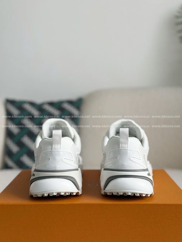 「#5226」LOUIS VUITTON RUNNER TATIC CASUAL SHOES - Image 3