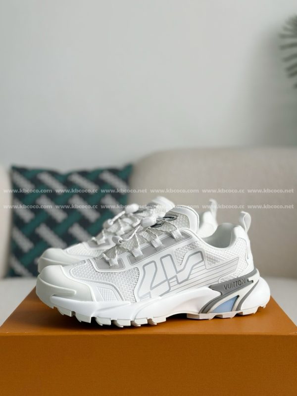 「#5226」LOUIS VUITTON RUNNER TATIC CASUAL SHOES - Image 2