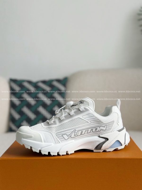 「#5226」LOUIS VUITTON RUNNER TATIC CASUAL SHOES - Image 4