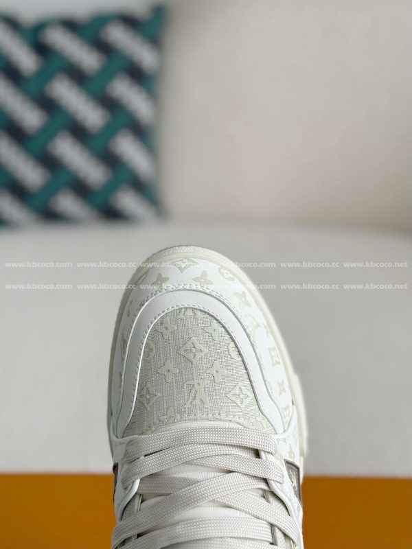 「#5259」LOUIS VUITTON TRAINER SNEAKERS - Image 9