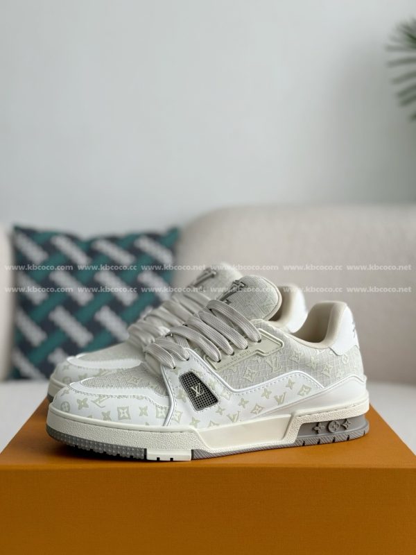 「#5259」LOUIS VUITTON TRAINER SNEAKERS - Image 2