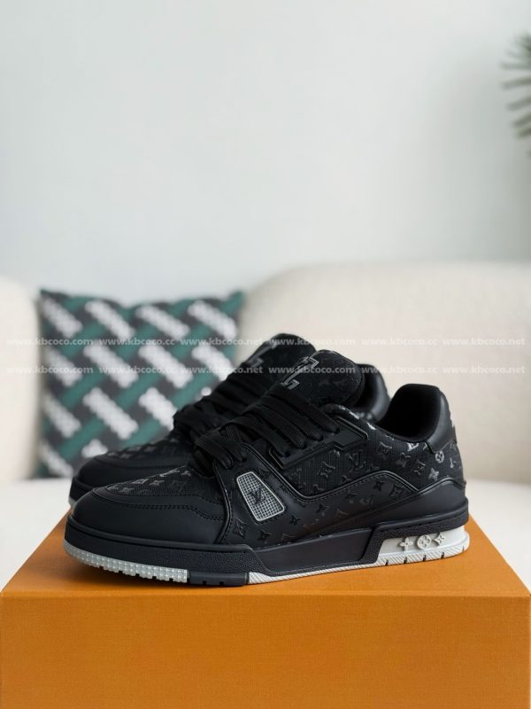 「#5260」LOUIS VUITTON TRAINER SNEAKERS - Image 2
