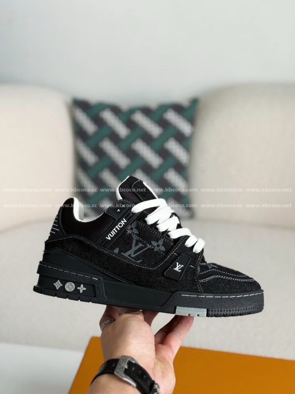 「#4635」LOUIS VUITTON TRAINER SNEAKERS - Image 6