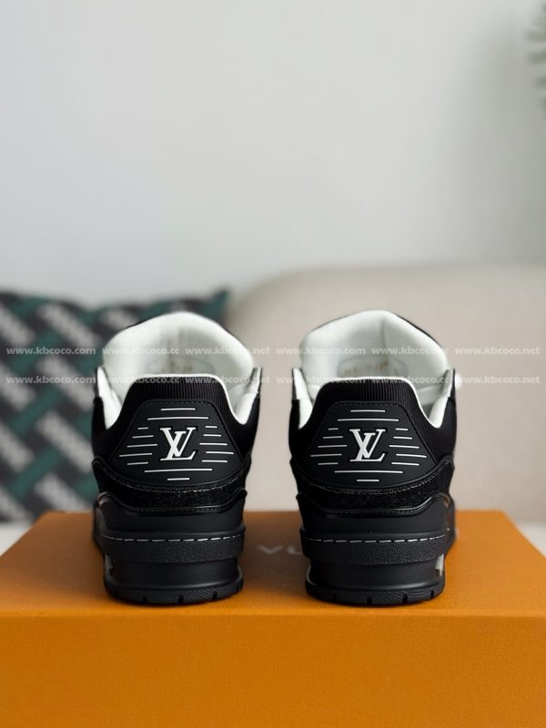 「#4635」LOUIS VUITTON TRAINER SNEAKERS - Image 3