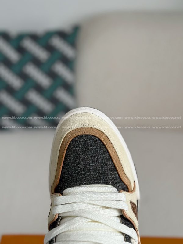 「#5285」LOUIS VUITTON TRAINER SNEAKERS - Image 9