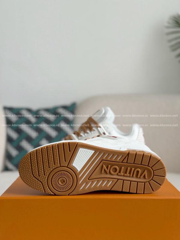 「#5366」LOUIS VUITTON TRAINER SNEAKERS - Image 5