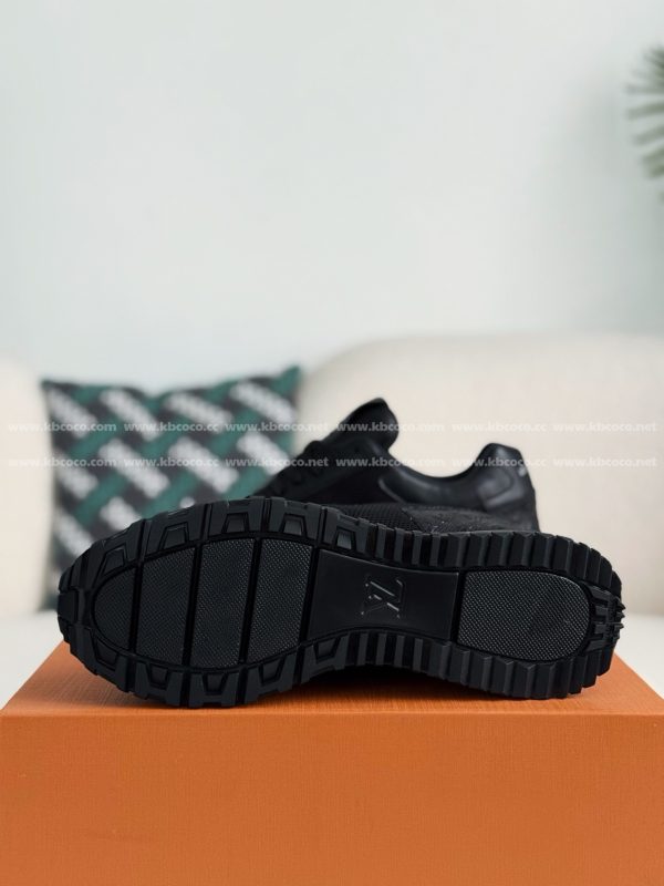 「#5391」LOUIS VUITTON RUN AWAY CASUAL SHOES - Image 5