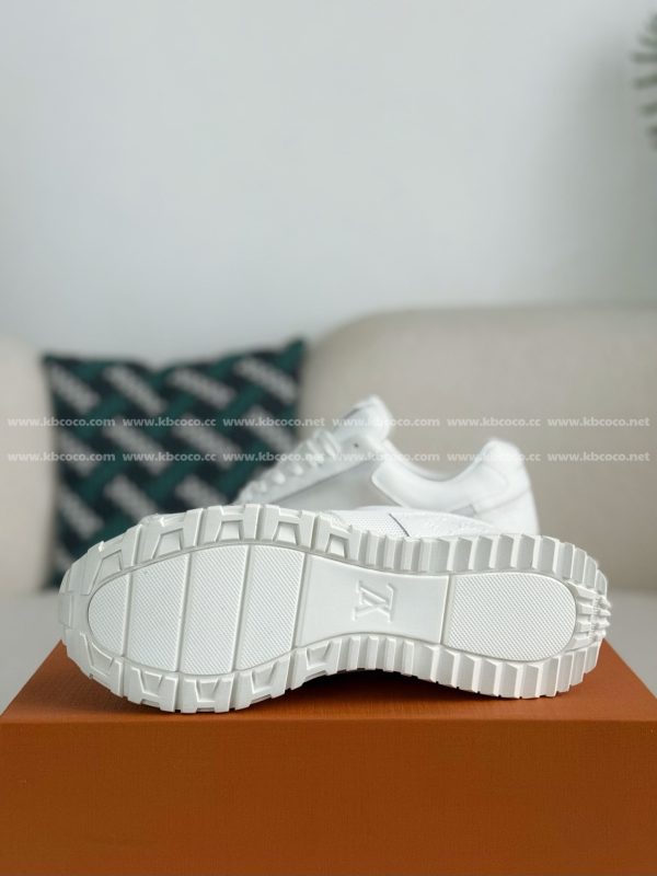 「#5392」LOUIS VUITTON RUN AWAY CASUAL SHOES - Image 5