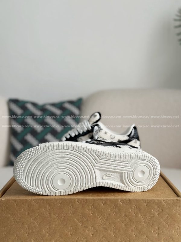 「#5419」Louis Vuitton x Nike Air Force 1 Sneakers - Image 5