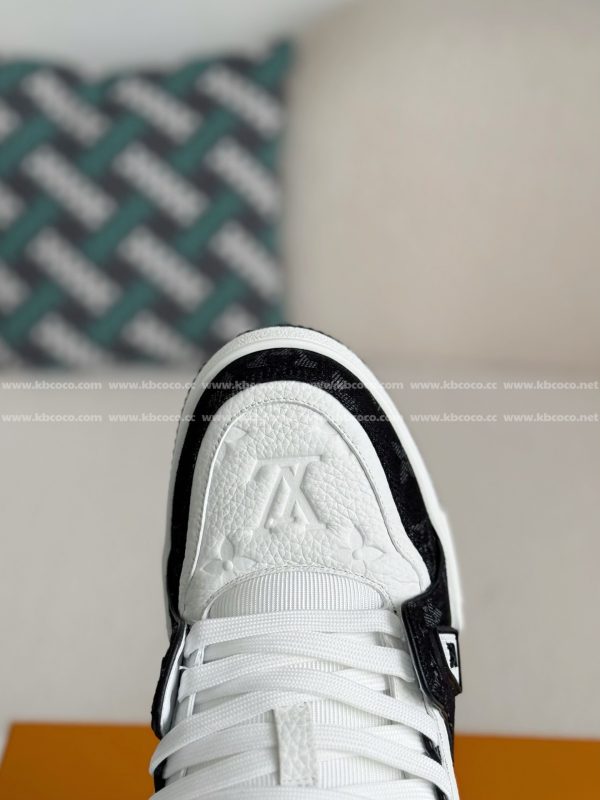 「#312」LOUIS VUITTON TRAINER SNEAKERS - Image 9