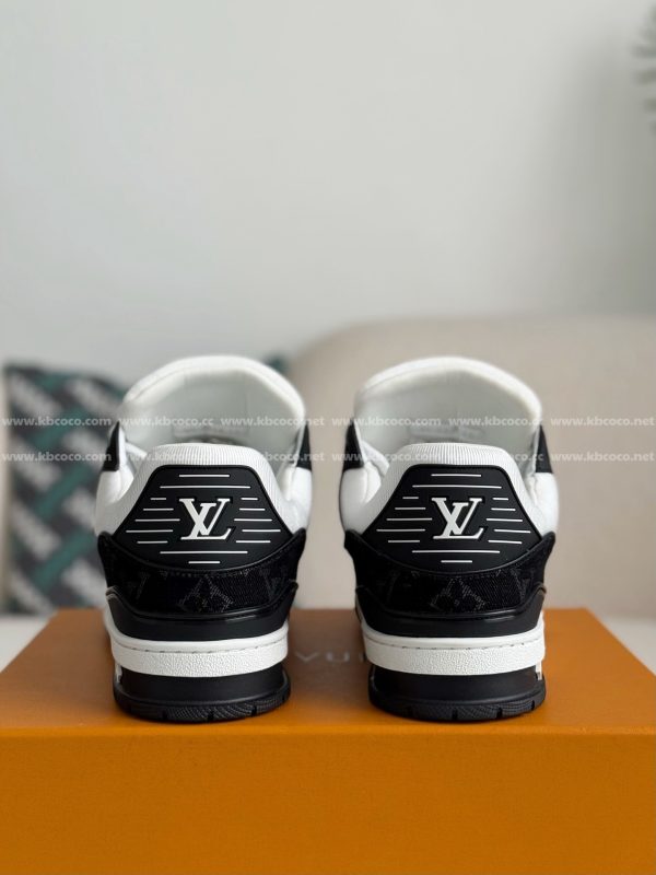 「#312」LOUIS VUITTON TRAINER SNEAKERS - Image 3