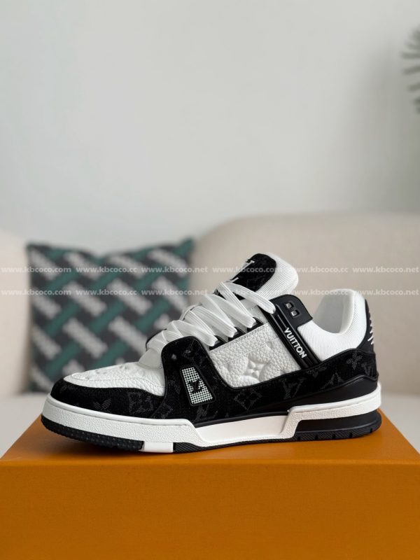 「#312」LOUIS VUITTON TRAINER SNEAKERS - Image 4