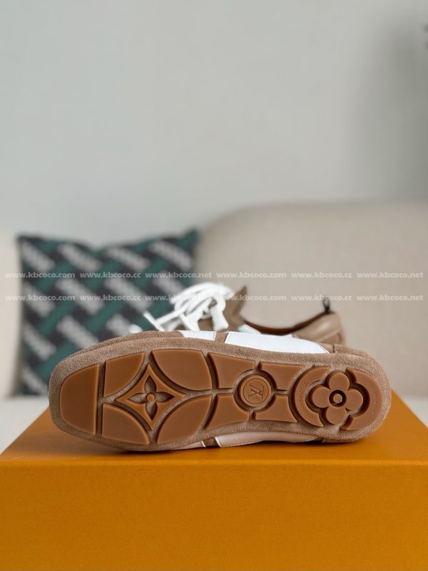 「#5425」LOUIS VUITTON SNEAKERINA - Image 5