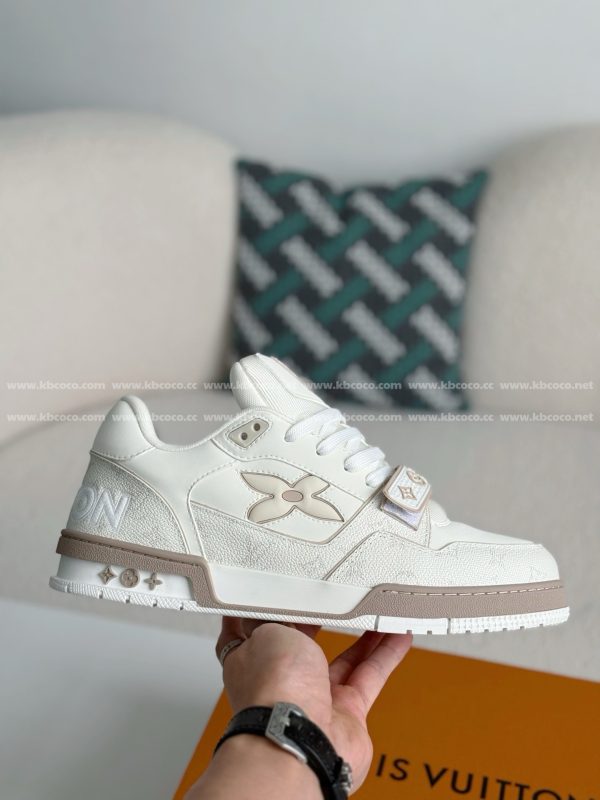 「#5438」LOUIS VUITTON TRAINER SNEAKERS - Image 6