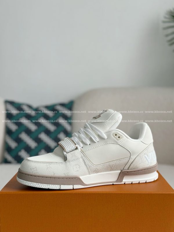 「#5438」LOUIS VUITTON TRAINER SNEAKERS - Image 4