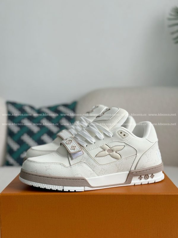 「#5438」LOUIS VUITTON TRAINER SNEAKERS - Image 2