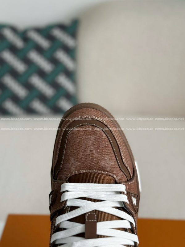 「#5439」LOUIS VUITTON TRAINER SNEAKERS - Image 9