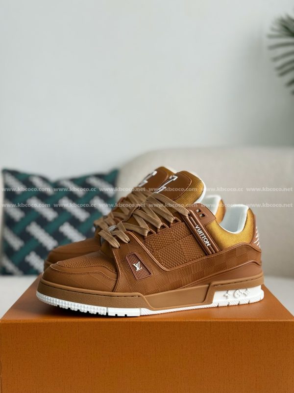 「#5440」LOUIS VUITTON TRAINER SNEAKERS - Image 2