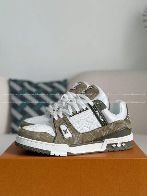 「#5443」LOUIS VUITTON TRAINER SNEAKERS - Image 2
