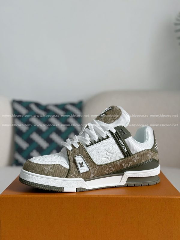 「#5443」LOUIS VUITTON TRAINER SNEAKERS - Image 4