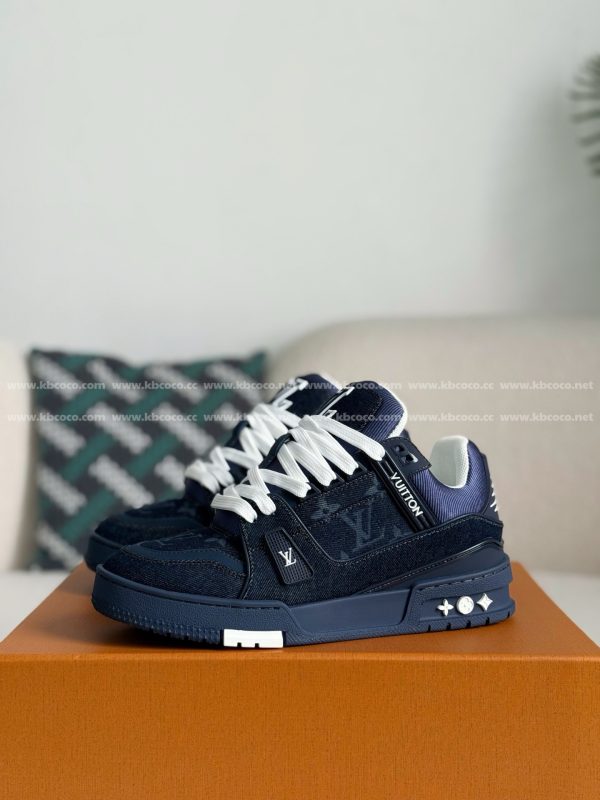 「#5444」LOUIS VUITTON TRAINER SNEAKERS - Image 2