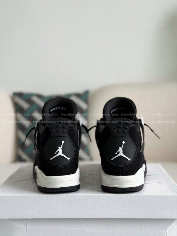 ¡¸#5504¡¹Jordan Air Jordan 4 Retro "White Thunder" Leather Retro Basketball Shoes Black and White - Image 3