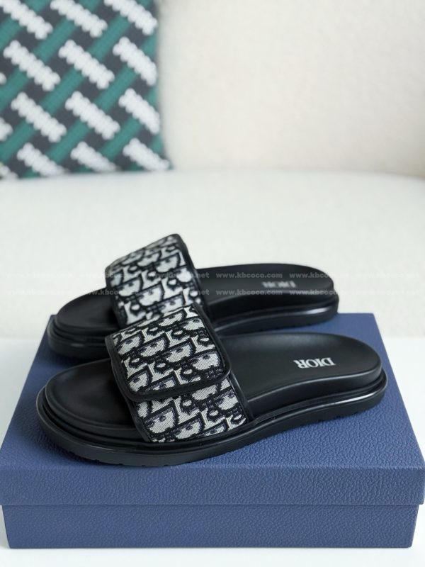 「#5667」LOUIS VUITTON SLIPPERS - Image 2