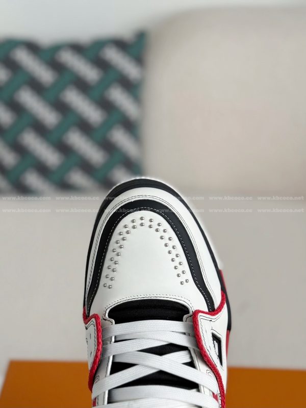「#5679」LOUIS VUITTON TRAINER SNEAKERS - Image 8