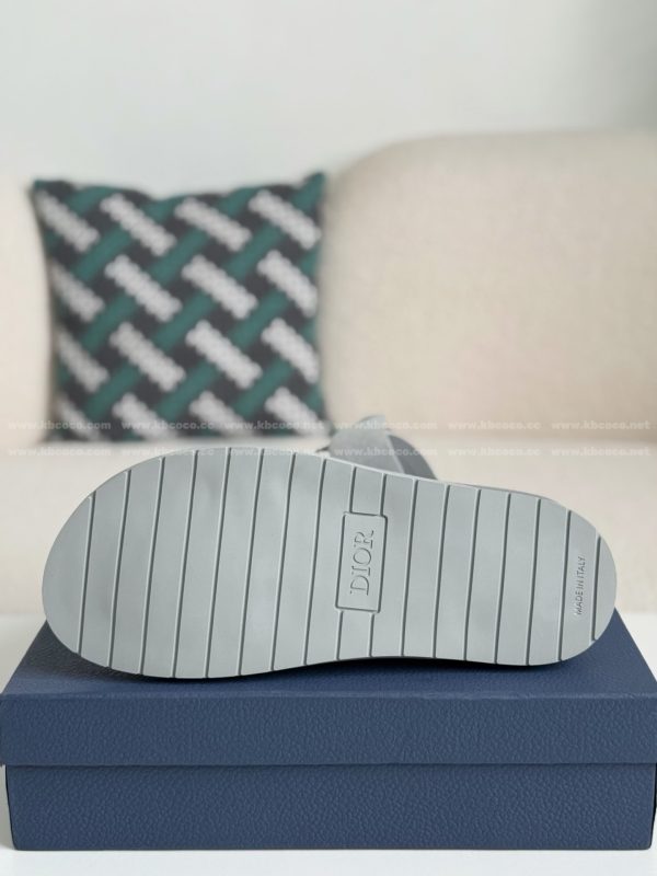 「#5688」Dior Aqua Faux Suede Slippers - Image 5