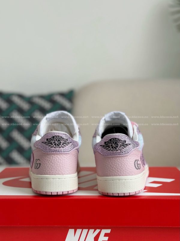 ¡¸#5701¡¹Jordan 1 x Gucci Hand-Set Rhinestones Low Sneakers - Image 3