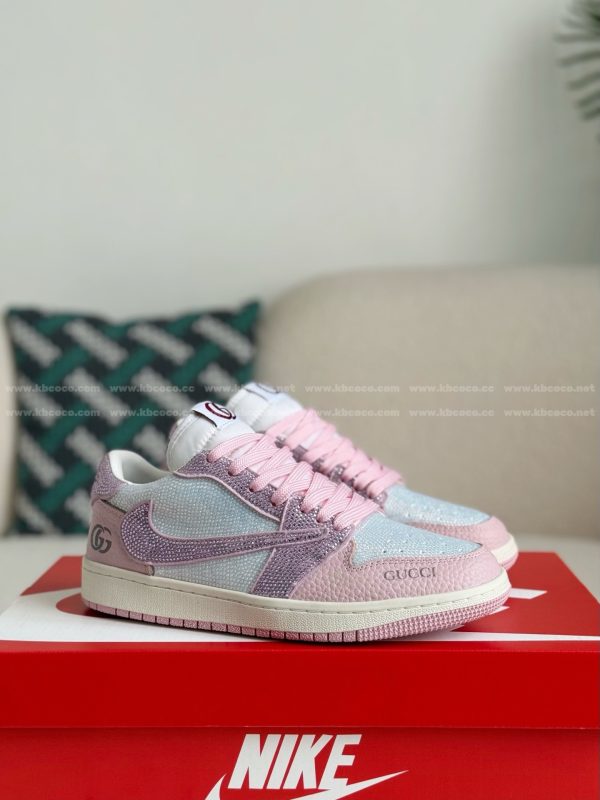 ¡¸#5701¡¹Jordan 1 x Gucci Hand-Set Rhinestones Low Sneakers