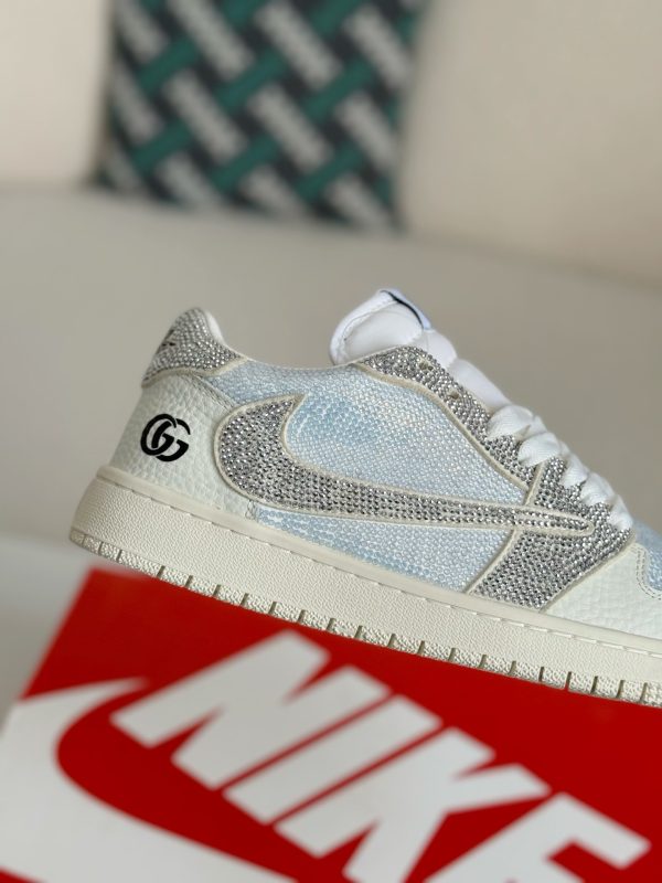 ¡¸#5703¡¹Jordan 1 x Gucci Hand-Set Rhinestones Low Sneakers - Image 8